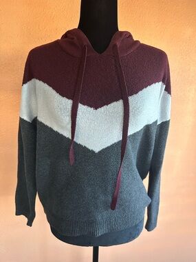 Women’s Colorblock Hooded Sweater - Burgundy, White & Charcoal